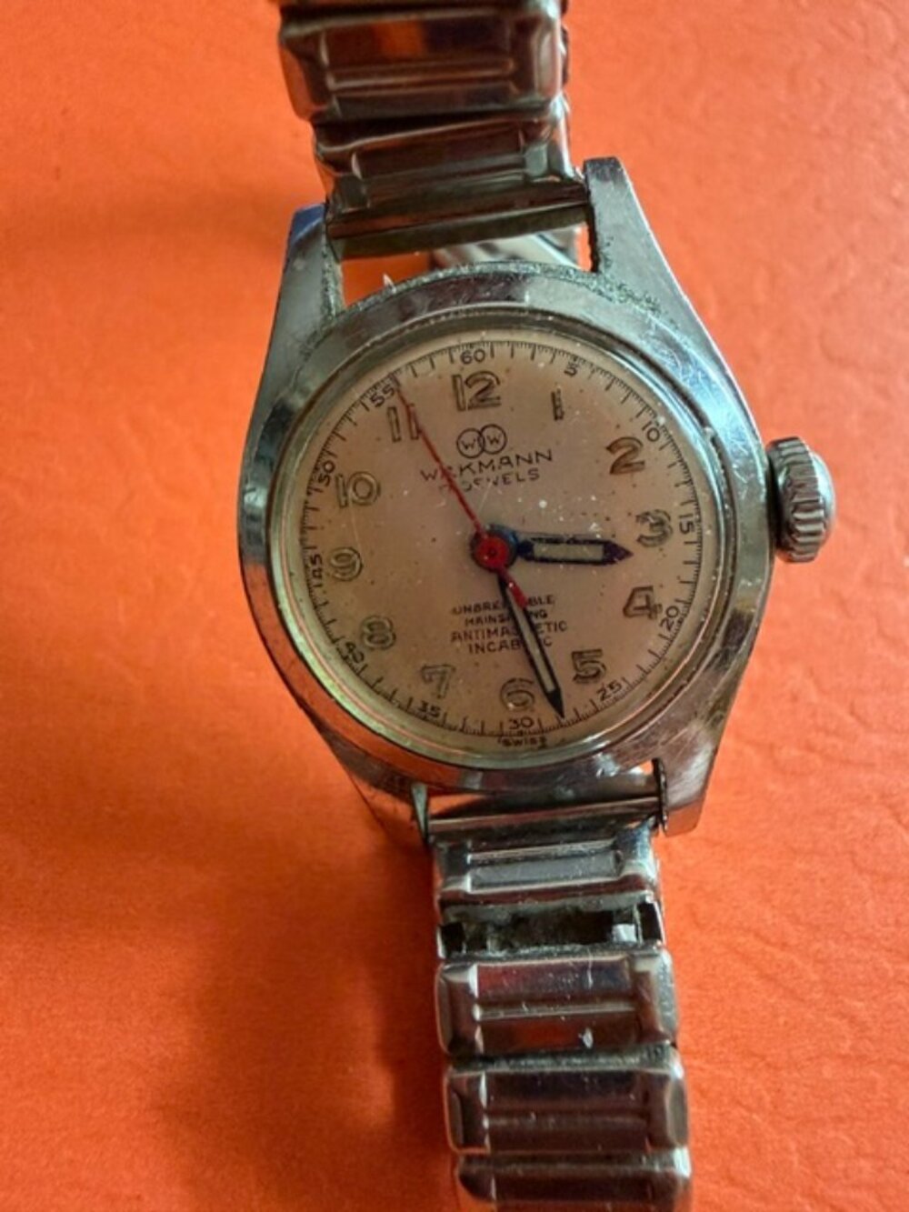 Vintage Swiss Quality Wakmann 17 Jewels Ladies Wristwatch